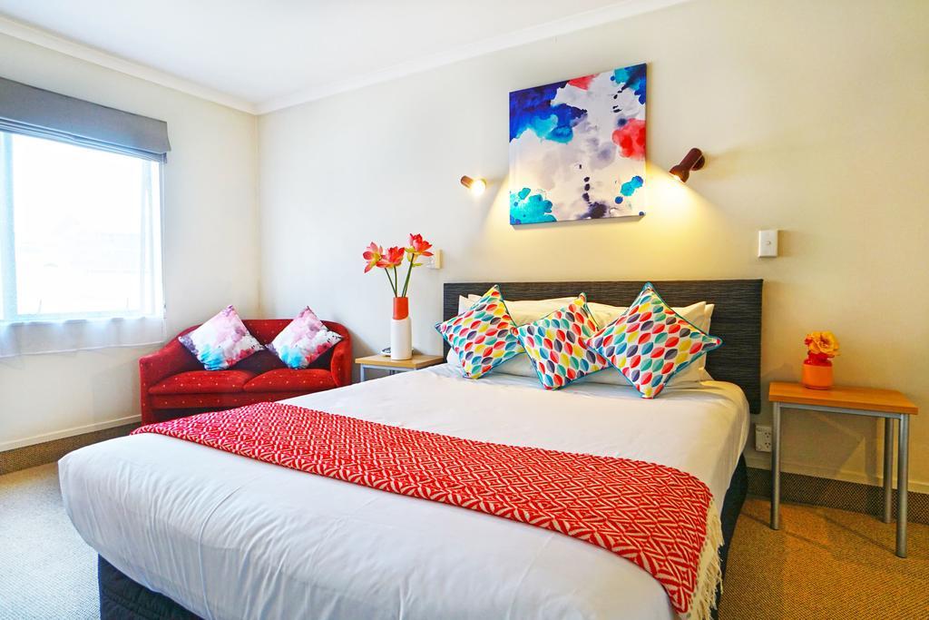 Ashwood Manor Motor Lodge Гамильтон Экстерьер фото