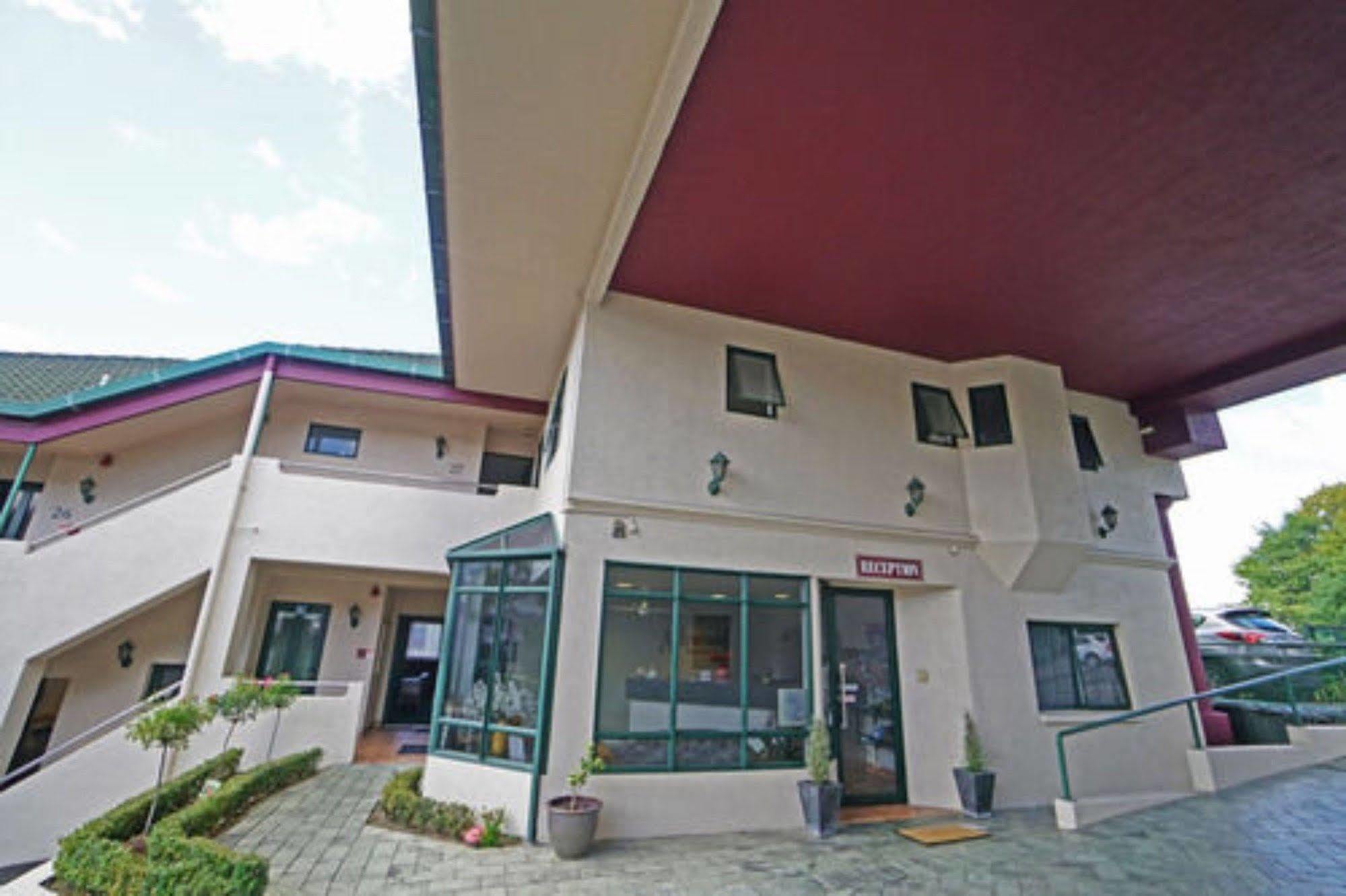 Ashwood Manor Motor Lodge Гамильтон Экстерьер фото